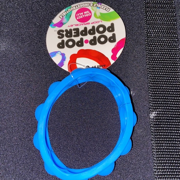 KIDS Mystery Box !!!!!! 5 items plus a bonus - Picture 2 of 14